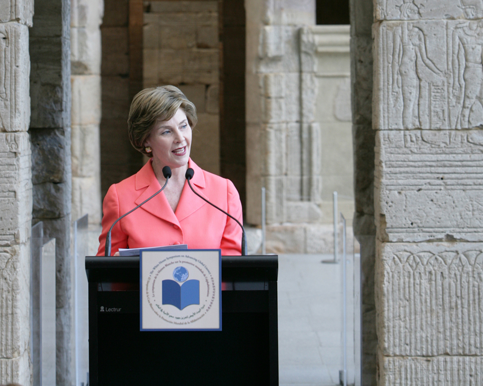 First Lady Laura Bush opens the luncheon following the White House Symposium on Global Literacy: Building a Foundation for Freedom at the Metropolitan Museum of Art's Temple of Dendur in New York City. (P092208CG-0369)