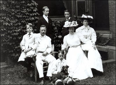 When Theodore and Edith Roosevelt moved into the White House in 1901, they brought six children with them.   The crowded living and office space in the White House led President Roosevelt to construct a new office building in 1902. Today it's called the West Wing.