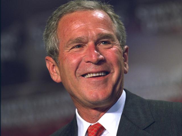 President George W. Bush participates in the Mississippi Welcome at Madison Central High School, August 7, 2002, in Madison, Mississippi. (P20542-08A)