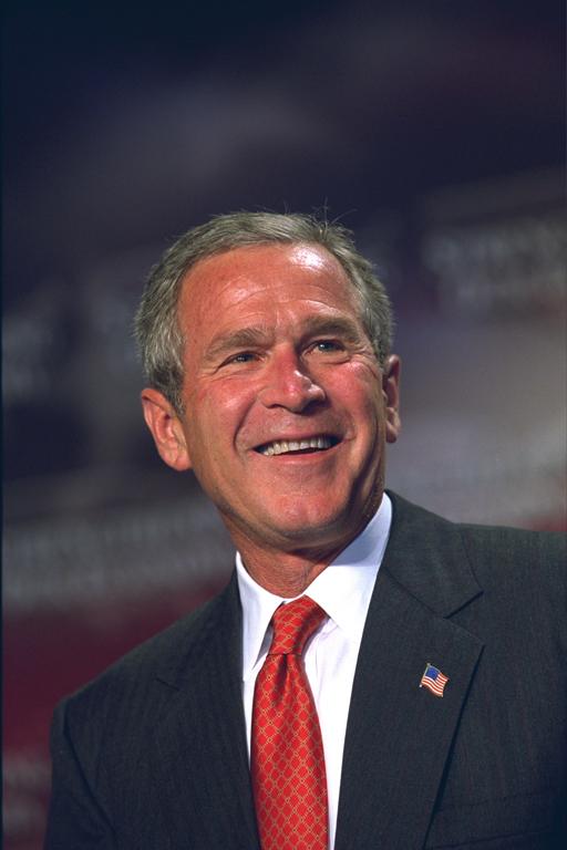 President George W. Bush participates in the Mississippi Welcome at Madison Central High School, August 7, 2002, in Madison, Mississippi. (P20542-08A)